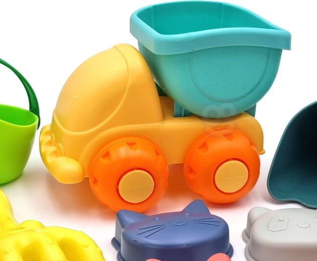 Autíčko pre ešte zábavnejšie stavaníe