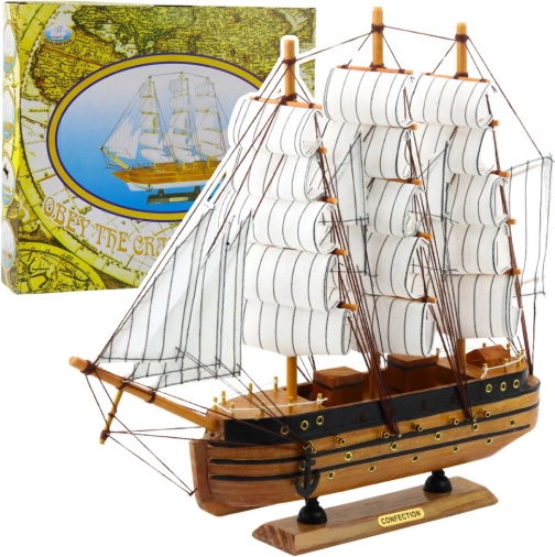 Dekoratívny model historickej plachetnice trojsťažník biely 39x36cm