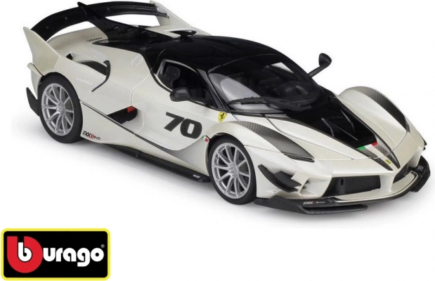 Bburago Ferrari FXX-K EVO Čierno-biele model 1:18