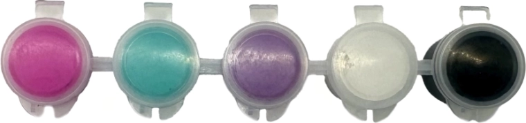 Päť žiarivých farieb v praktických kelímkoch