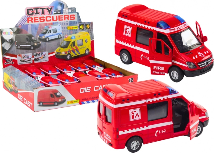 Kovové hasičské auto 1:32 s otváracími dverami, svetlami a zvukmi, červené