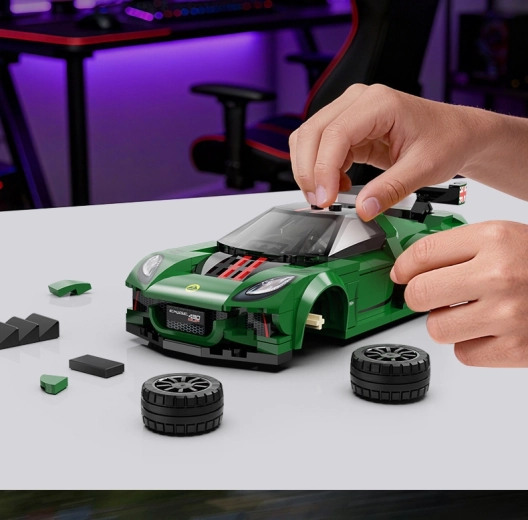 Hladká stavba z 319 dielikov