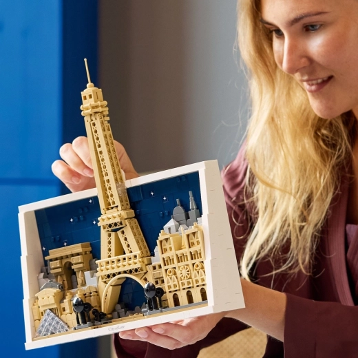 Dekorácia na stenu aj na policu