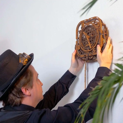 Pripravené na zavesenie na stenu