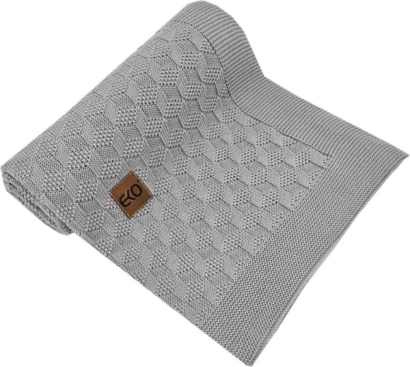 Mäkká, priedušná pletenina