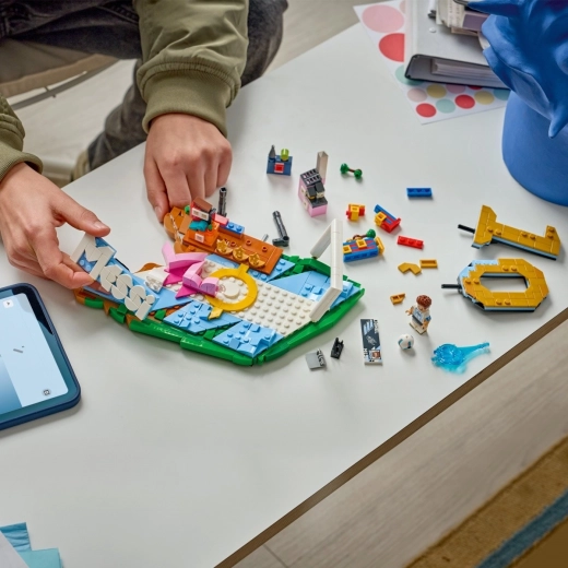 Zábavné stavanie s digitálnym návodom LEGO Builder