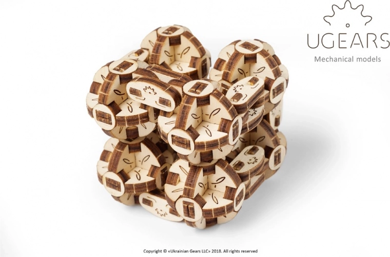 Ugears 3D drevená mechanická skladačka Flexi kocka