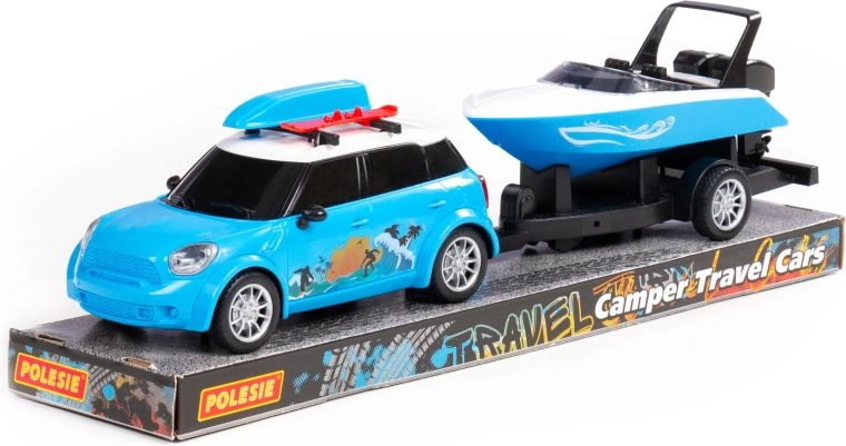Výletné auto s prívesom a loďou