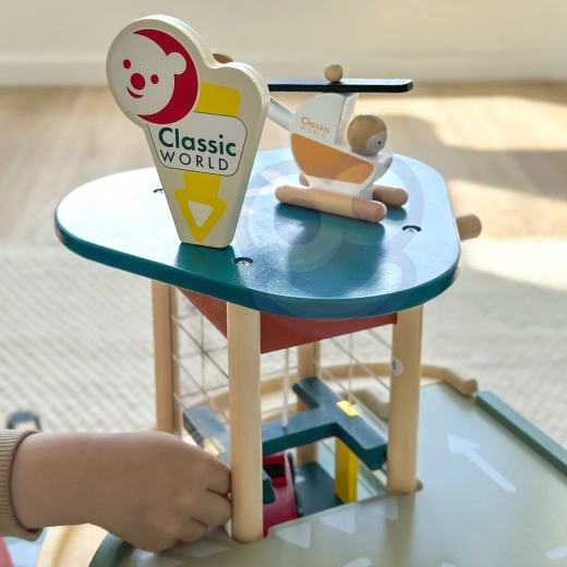 Heliport a vrtuľník na streche