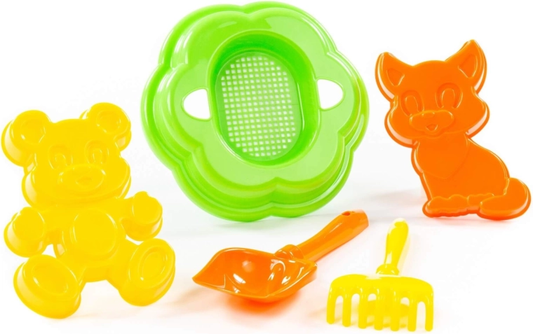 Roztomilé formičky mačiatka a medvedíka