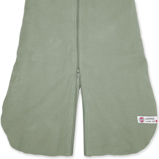 Praktický zips na prebaľovanie aj do autosedačky