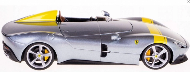 Detailný kovový model Ferrari