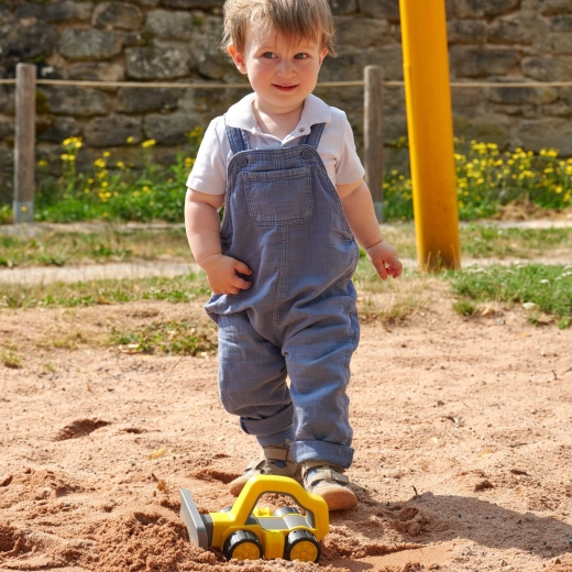 Skvelý do pieskoviska aj na záhradu
