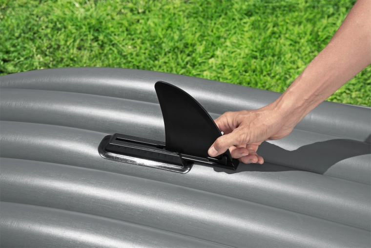 Lepšie vedenie smeru vďaka odnímateľnej plutve