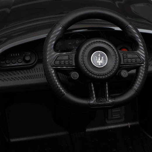 Komfort a zábava: EVA kolesá, eko koža a Bluetooth