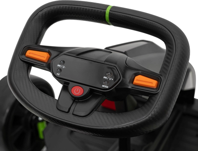 Multimediálny volant, FM rádio a Bluetooth