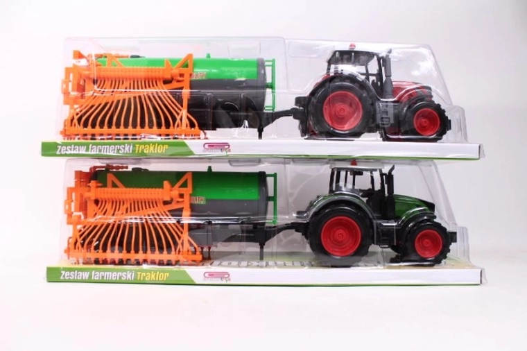 Traktor s poľnohospodárskym strojom