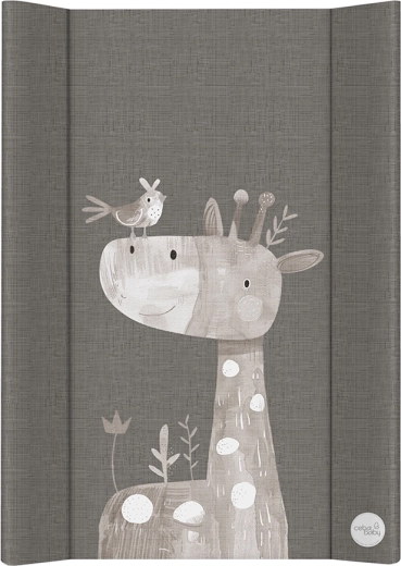 Ceba Baby mäkká profilovaná prebaľovacia podložka na komodu 50 × 70 cm basic friendly giraffe