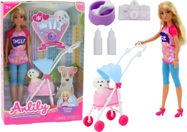 Bábika Anlily so psíkom vo vozíku