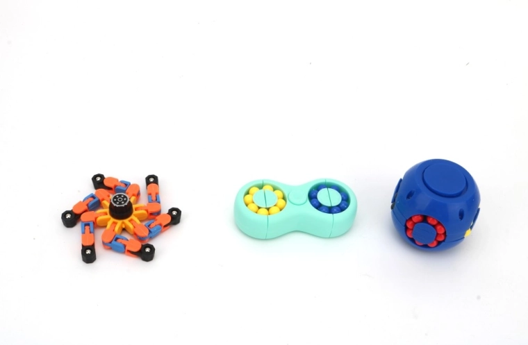 Brain puzzle hlavolamy had, kocka a guličkový - 1 kus