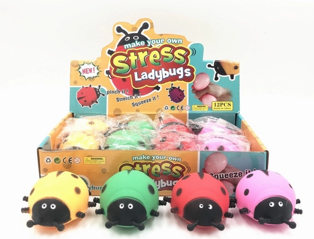 žartovná lienka v rôznych farbách