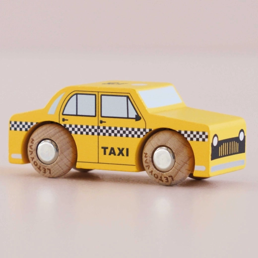 Drevené autíčko Trixie – newyorský taxík Le Toy Van
