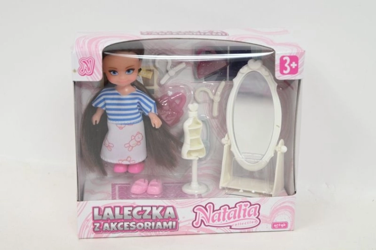 Natalia bábika so šatníkom