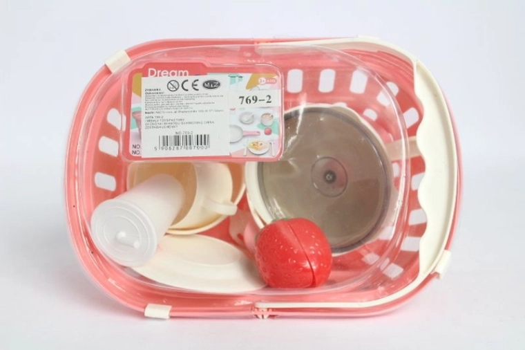 Košík s kuchynskou súpravou