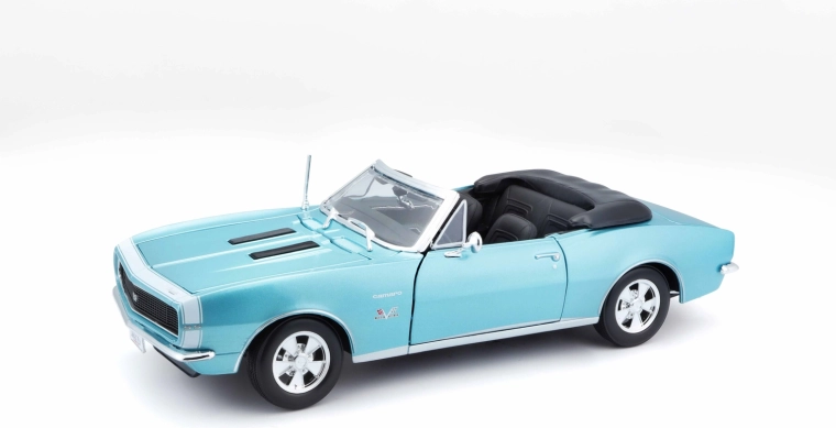 Maisto Chevrolet Camaro SS 396 kabriolet 1967 1:18 tyrkysový