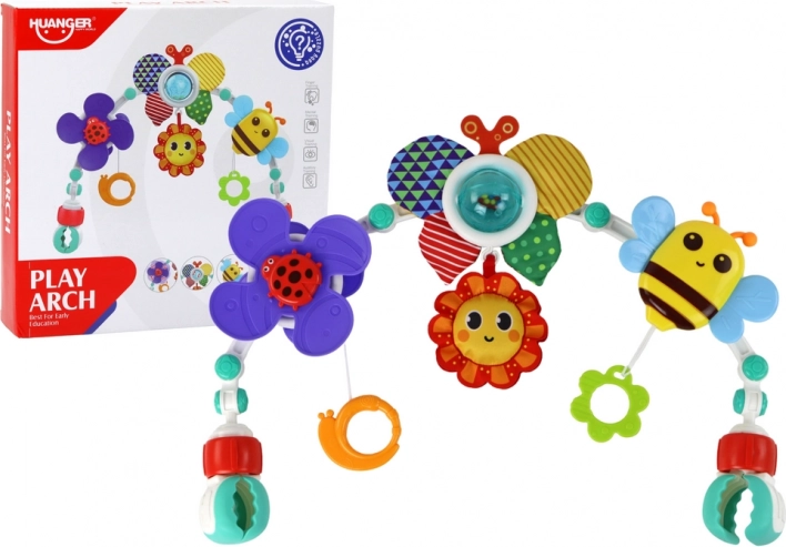 Pásik s držiakom na postieľku a kočík s hračkami Motýlik a Včielka