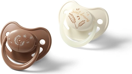 BabyOno silikónové anatomické cumlíky 18+ mesiacov, 2 ks (denný + nočný so svietiacou rukoväťou)