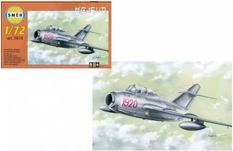Plastový model lietadla MiG-15 UTI 1:72