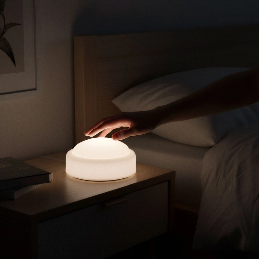 LED lampička s tlačidlovým spínačom