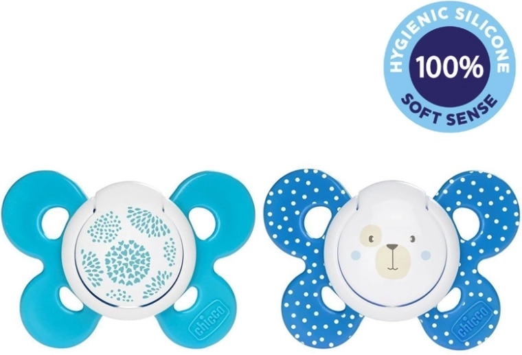 Chicco cumlík Physio Comfort silikónový 6–16 m, modré motívy, 2 ks