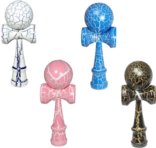 Kendama – tradičná japonská drevená hračka, farebný mix