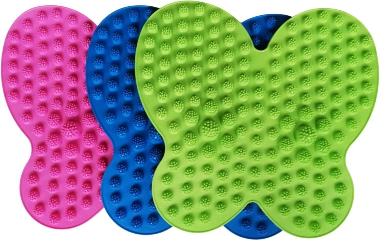 Masážna podložka na nohy plastová 36 × 38 cm, 3 farby
