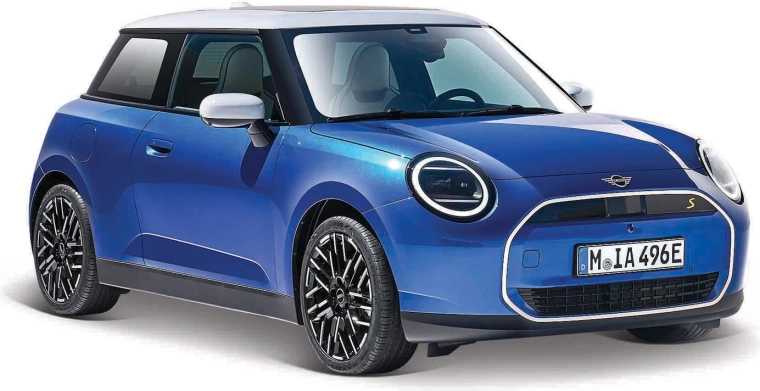 Model auta Maisto Special Edition Mini Cooper SE 1:24 modrý