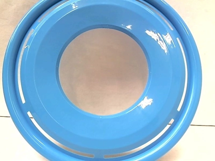 Lietajúci tanier – klasické červené frisbee