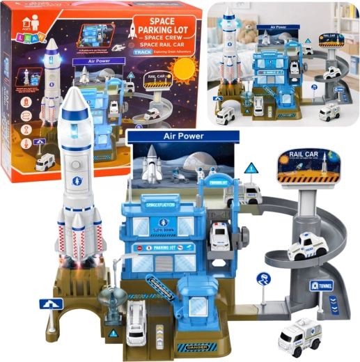 Interaktívna vesmírna stanica s raketou a viacúrovňovým parkoviskom so svetlami a zvukmi