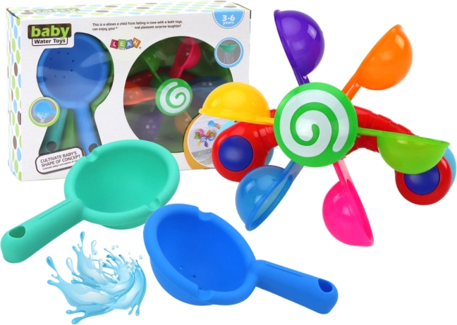 Otočná hračka do kúpeľa s farebnými miskami a dvoma lyžicami