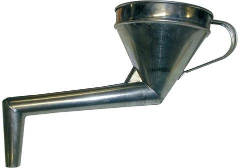 Kovová lieviková hubica s ohnutým kolenom so sitkom