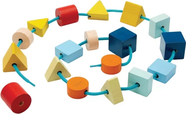 Navliekacie korálky PlanToys – geometrické tvary