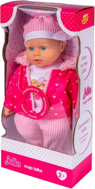 Hovoriaca bábika Julka v zimnom oblečení