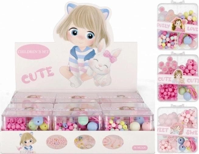 Sada korálikov v organizéri