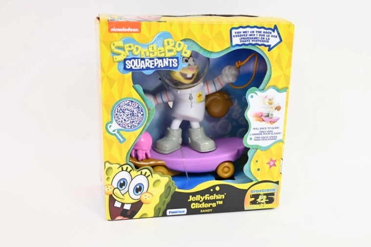 SpongeBob SquarePants figúrka Sandy na skateboarde Jellyfishin’ Gliders