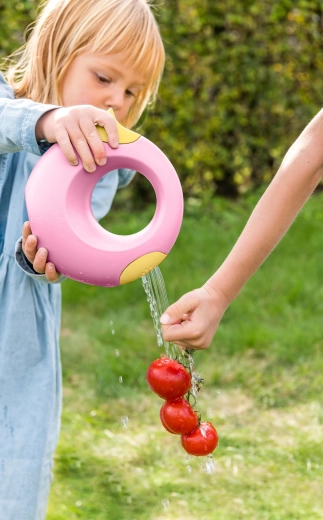 Quut záhradná sada pre deti s loptou, krhličkou, hrabličkami a lopatkou žltá a ružová