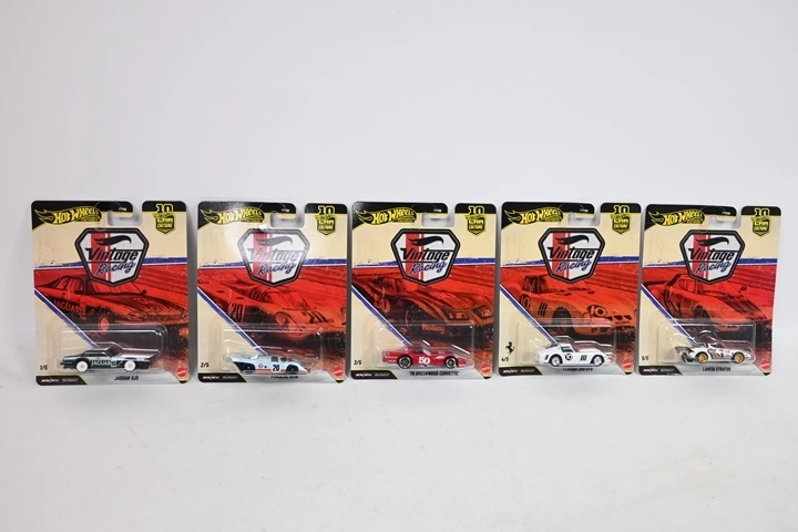 Hot Wheels Premium autá – kultové autá (zberateľský model) 1 ks