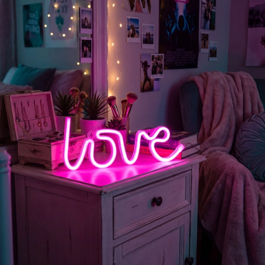 Ružová neónová LED lampa Love