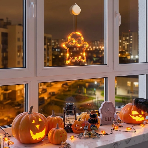 Svietiaca halloweenska dekorácia duch s prísavkou a 12 LED