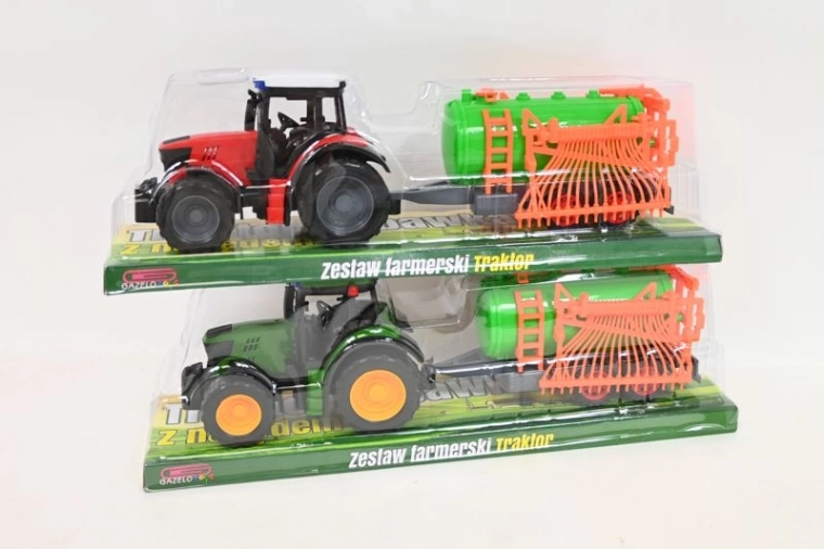 Traktor s poľnohospodárskym strojom